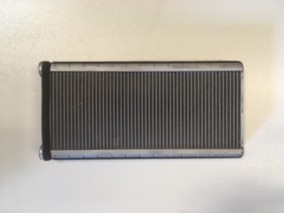 T2R13658 Heater core